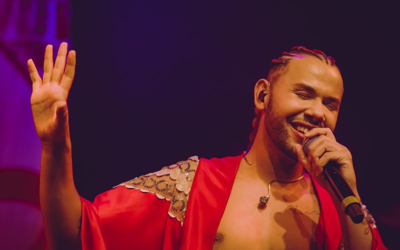 Herley Nunes: o artista que canta o próprio desabrochar
